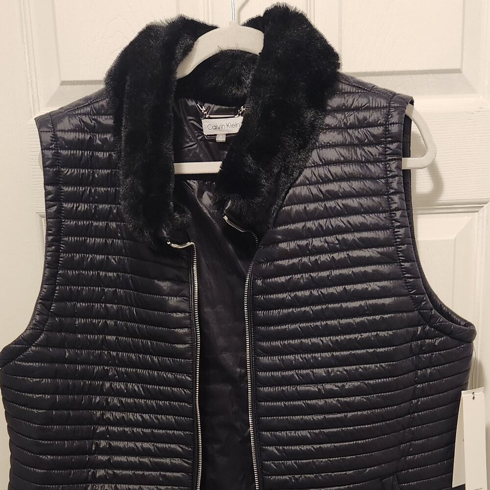 NWT Calvin Klein Faux Fur Collar Black Vest